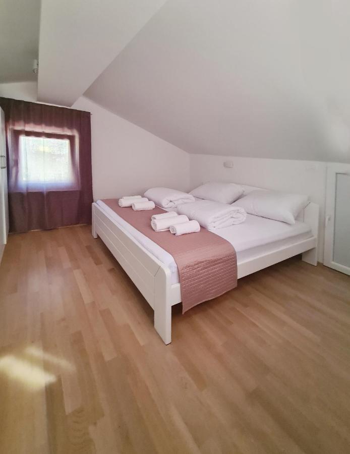Hisa Idej Apartment Sežana Exterior foto